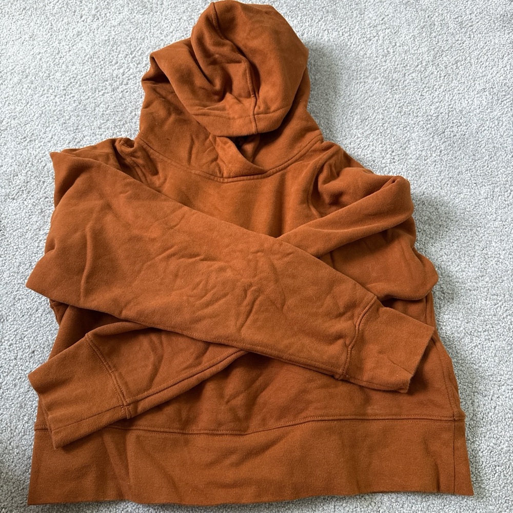 Ultra Cropped Lululemon sweatshirt
